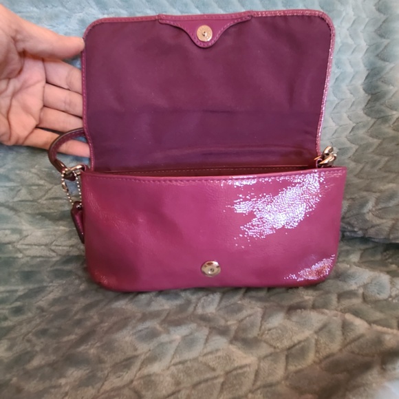 Coach Fuchsia Patent Leather Clutch EUC SOLD - Picture 10 of 13